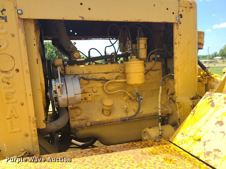 image for item DC6033 Bros  pneumatic roller