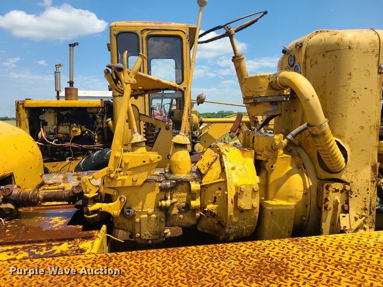 image for item DC6033 Bros  pneumatic roller