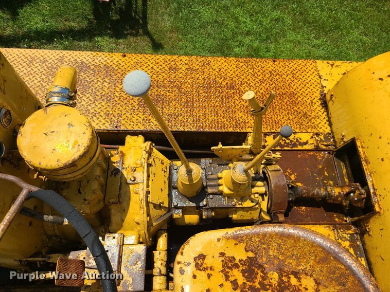 image for item DC6033 Bros  pneumatic roller