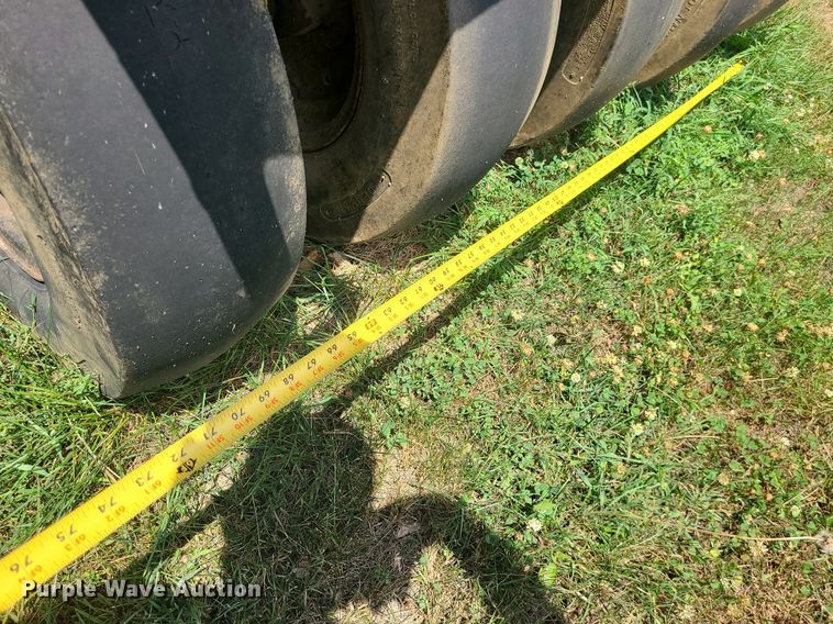 image for item DC6033 Bros  pneumatic roller