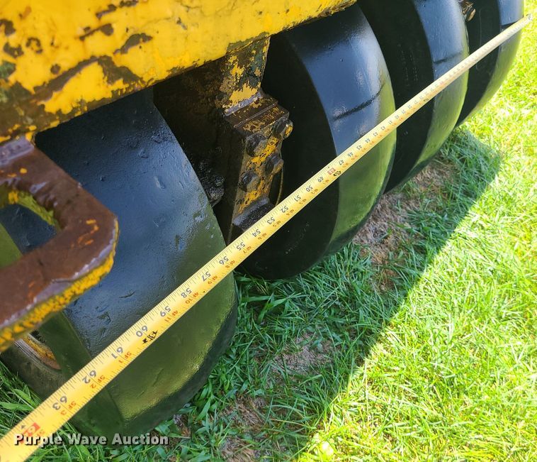 image for item DC6033 Bros  pneumatic roller