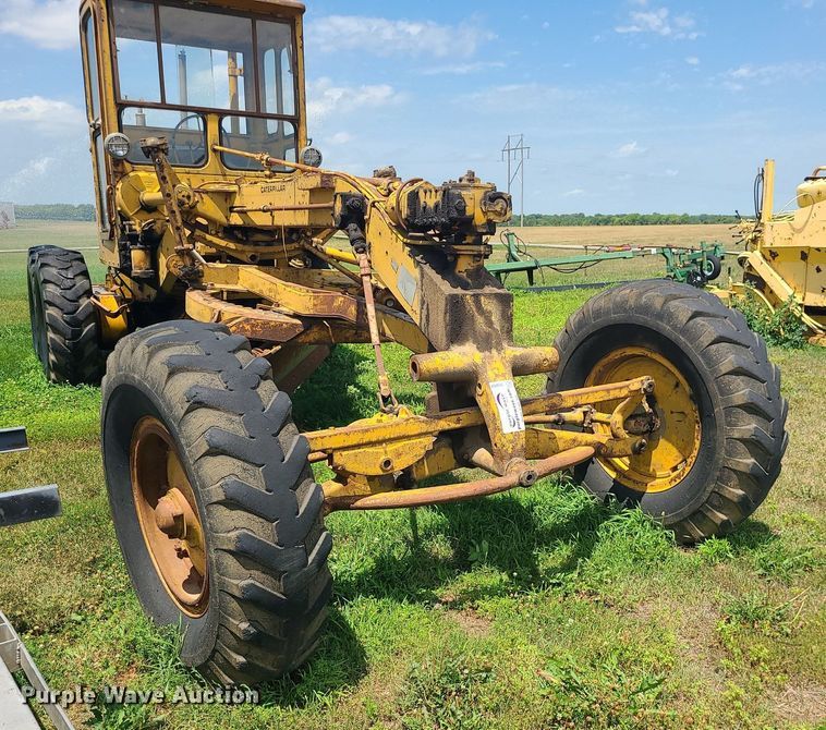 image for item DC6034 Caterpillar  rigid frame motor grader