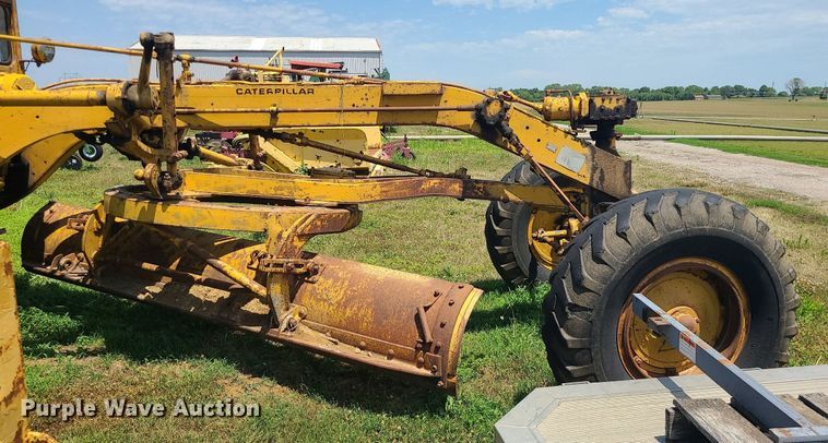 image for item DC6034 Caterpillar  rigid frame motor grader