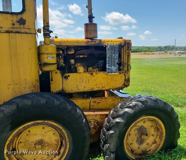 image for item DC6034 Caterpillar  rigid frame motor grader