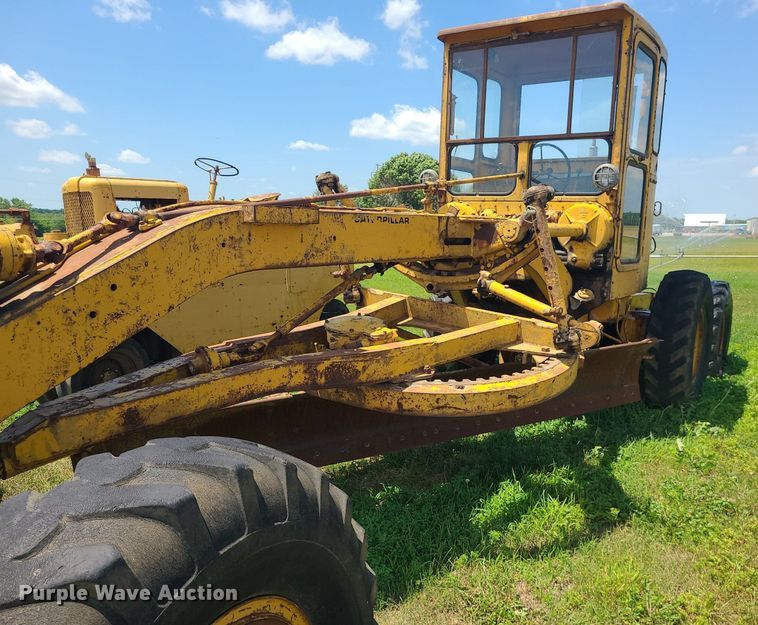 image for item DC6034 Caterpillar  rigid frame motor grader