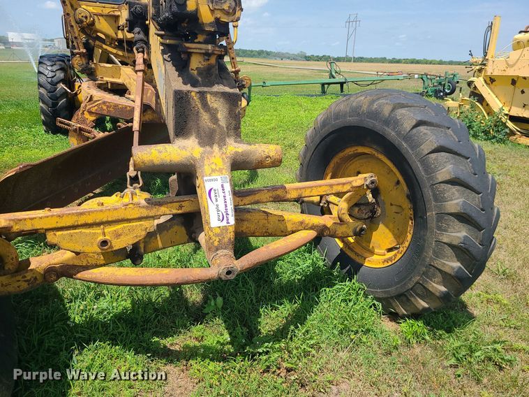 image for item DC6034 Caterpillar  rigid frame motor grader