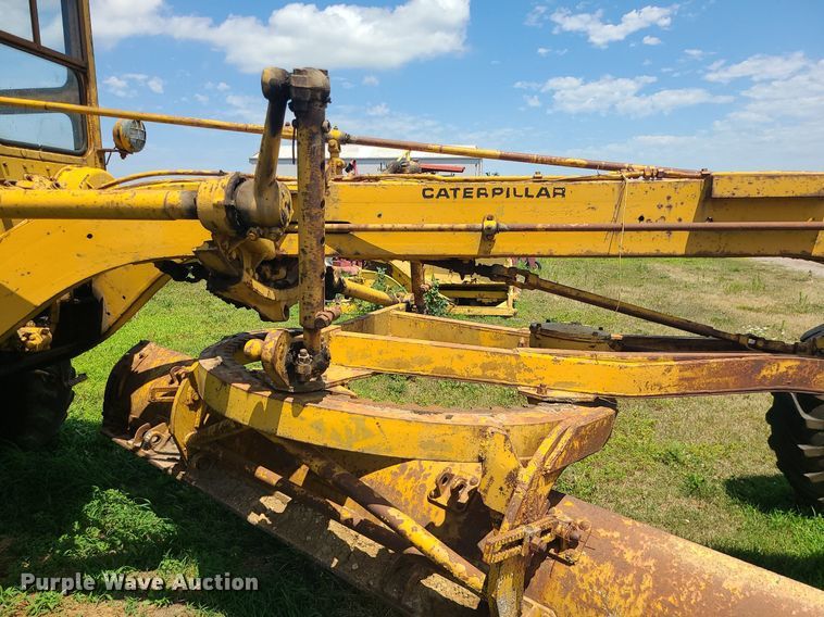 image for item DC6034 Caterpillar  rigid frame motor grader
