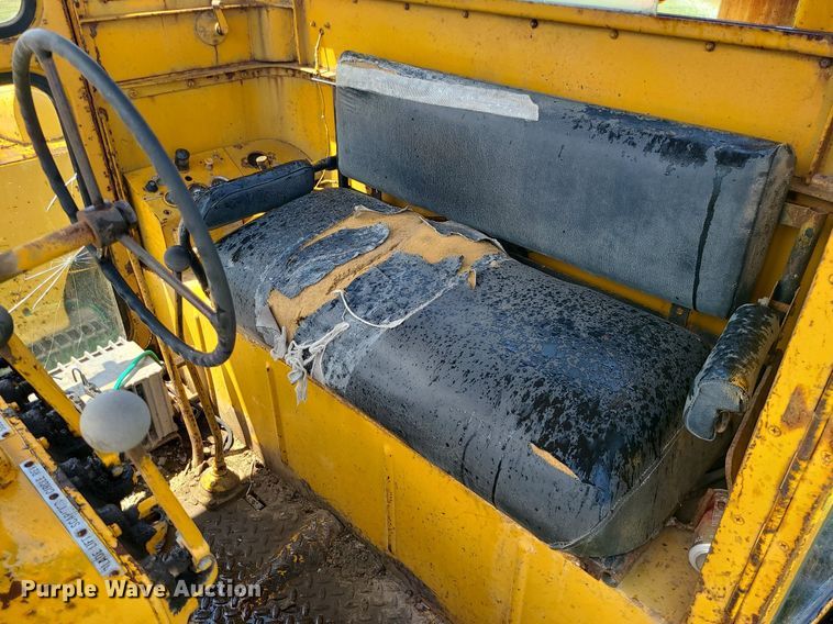 image for item DC6034 Caterpillar  rigid frame motor grader