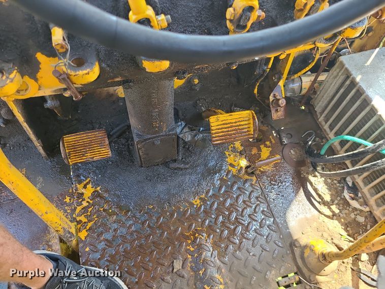 image for item DC6034 Caterpillar  rigid frame motor grader