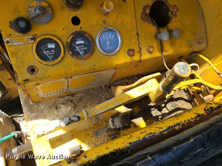 image for item DC6034 Caterpillar  rigid frame motor grader