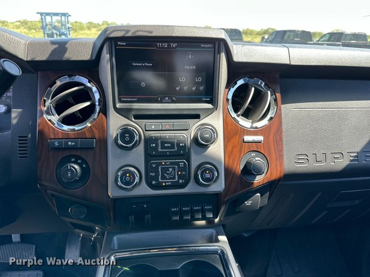 image for item DH8578 2013 Ford  F350 Super Duty  Crew Cab pickup truck