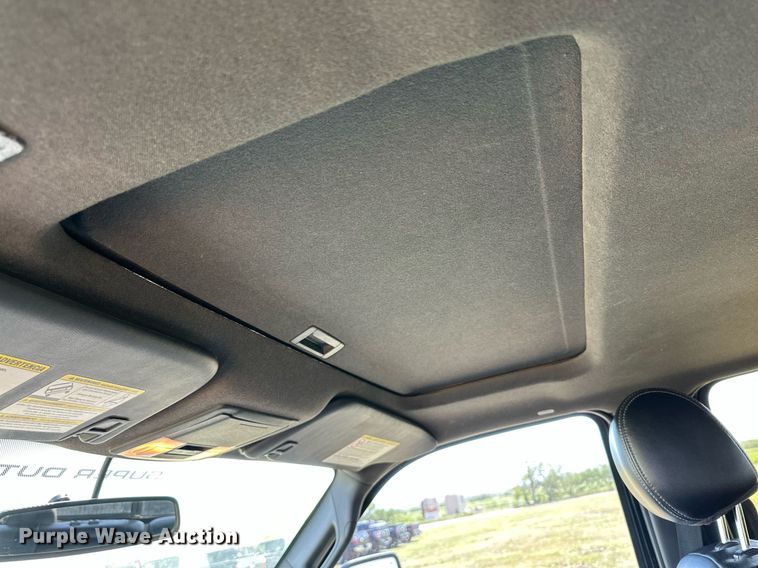 image for item DH8578 2013 Ford  F350 Super Duty  Crew Cab pickup truck