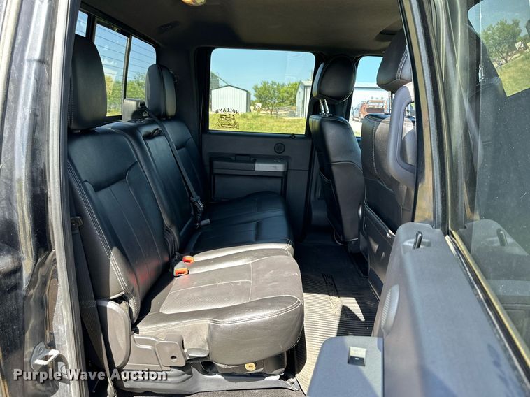 image for item DH8578 2013 Ford  F350 Super Duty  Crew Cab pickup truck