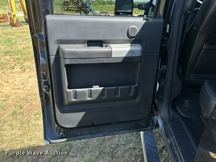 image for item DH8578 2013 Ford  F350 Super Duty  Crew Cab pickup truck