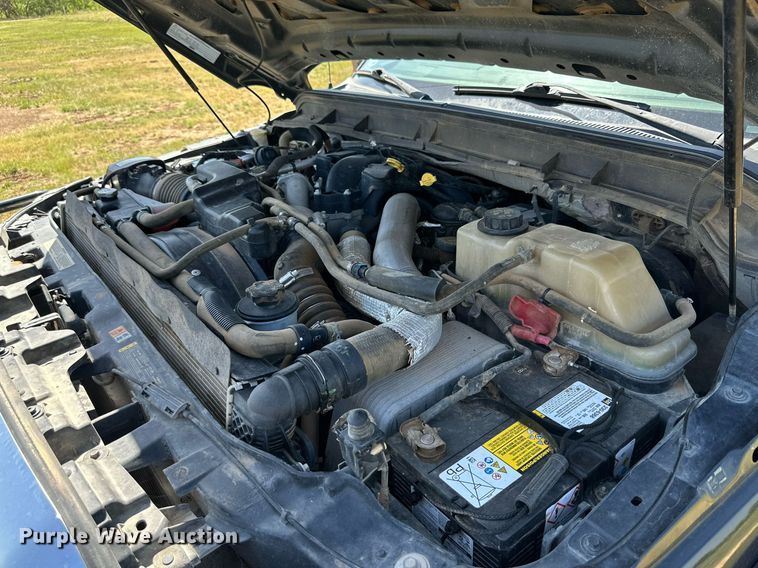 image for item DH8578 2013 Ford  F350 Super Duty  Crew Cab pickup truck