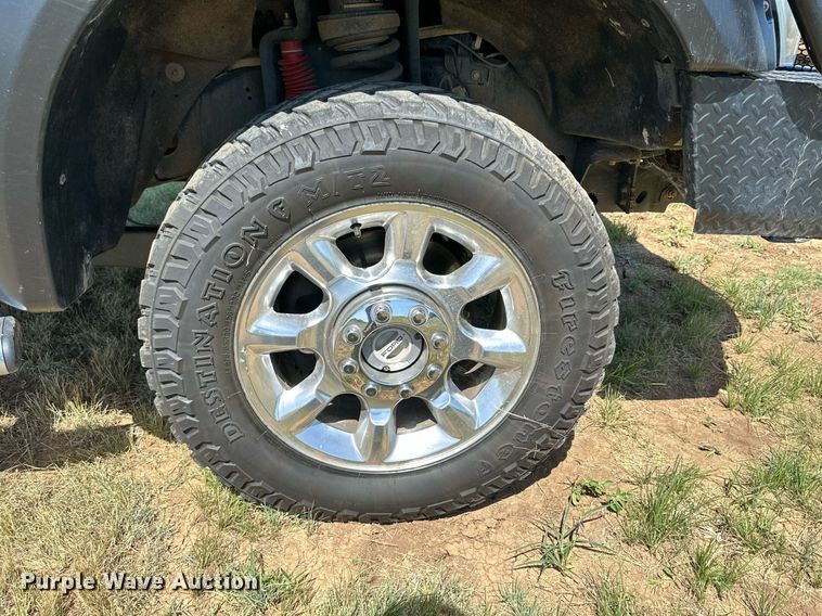 image for item DH8578 2013 Ford  F350 Super Duty  Crew Cab pickup truck