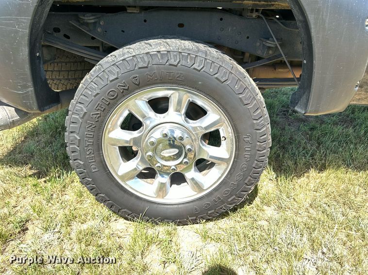 image for item DH8578 2013 Ford  F350 Super Duty  Crew Cab pickup truck