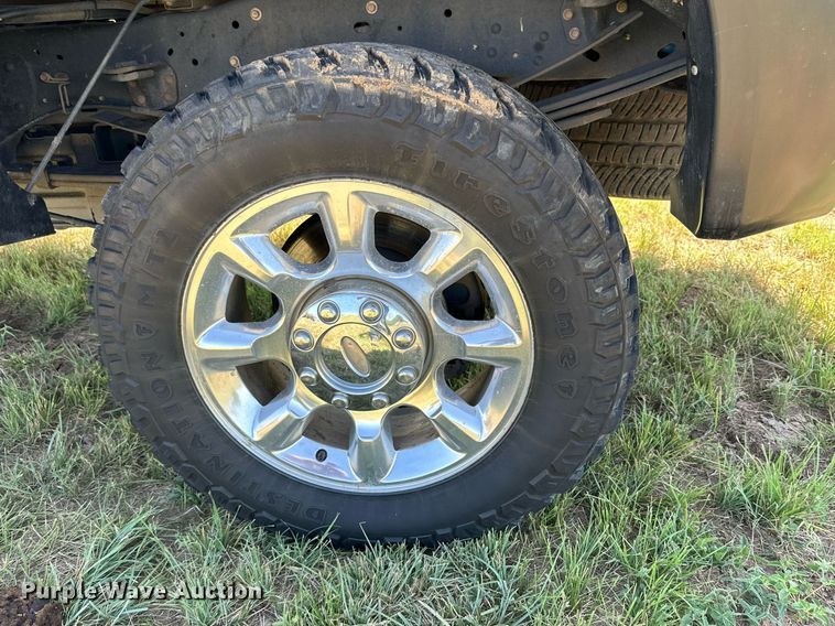 image for item DH8578 2013 Ford  F350 Super Duty  Crew Cab pickup truck