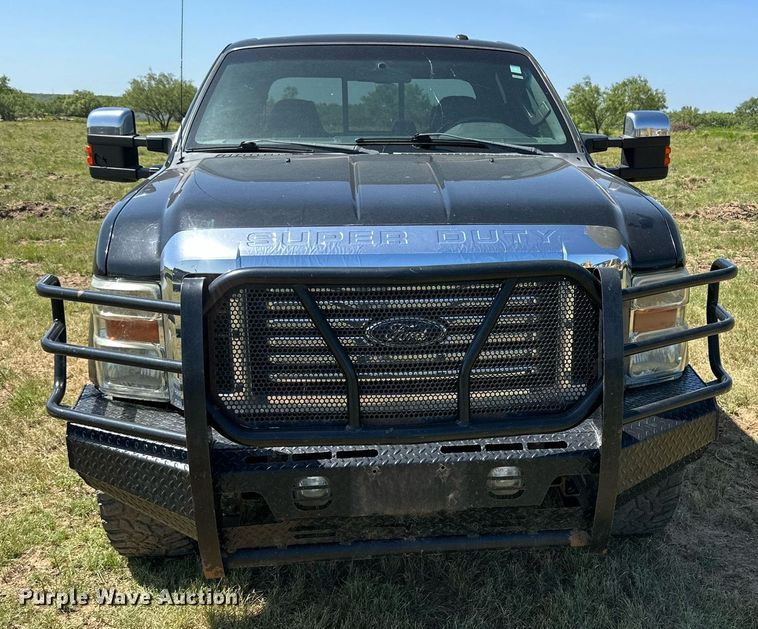 image for item DH8579 2009 Ford F250 Super Duty  Crew Cab pickup truck