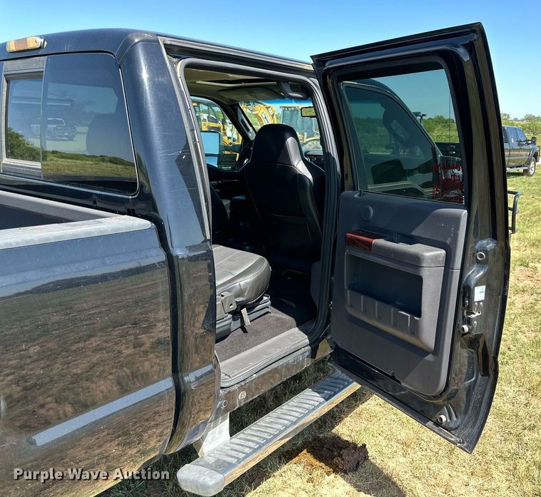 image for item DH8579 2009 Ford F250 Super Duty  Crew Cab pickup truck