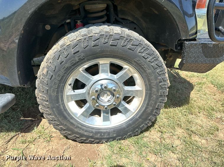 image for item DH8579 2009 Ford F250 Super Duty  Crew Cab pickup truck