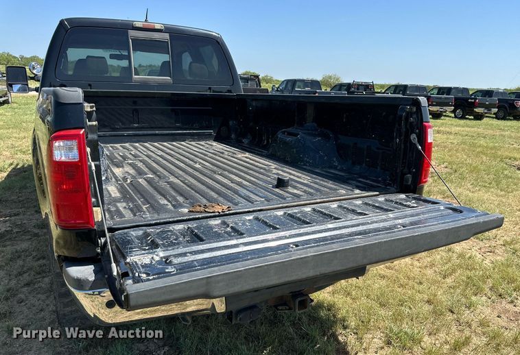 image for item DH8580 2008 Ford F350 Super Duty  Crew Cab pickup truck