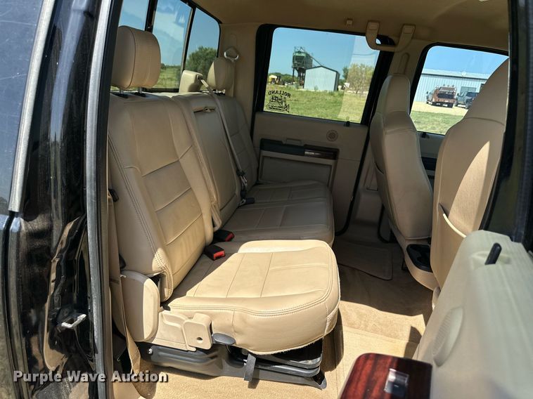 image for item DH8580 2008 Ford F350 Super Duty  Crew Cab pickup truck