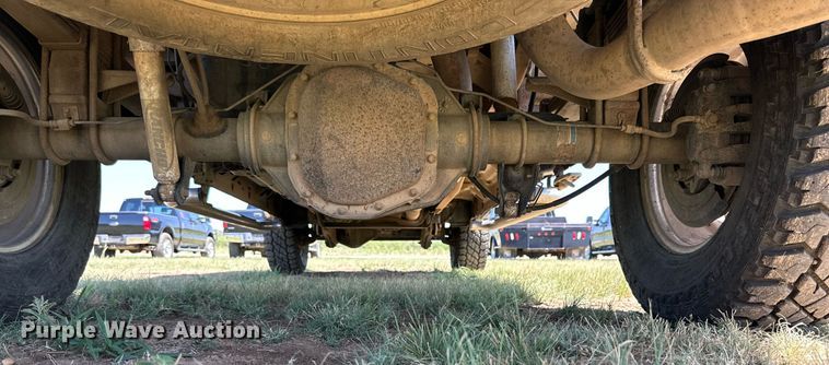 image for item DH8581 2005 Ford F350 Super Duty  Crew Cab pickup truck