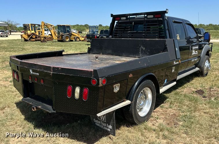 image for item DH8582 2005 Ford F550  Crew Cab flatbed truck