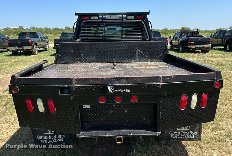 image for item DH8582 2005 Ford F550  Crew Cab flatbed truck