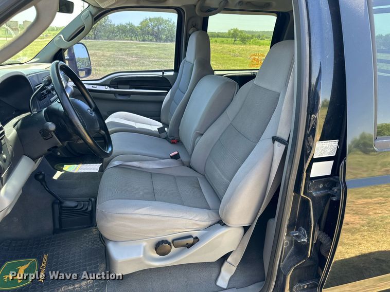 image for item DH8582 2005 Ford F550  Crew Cab flatbed truck