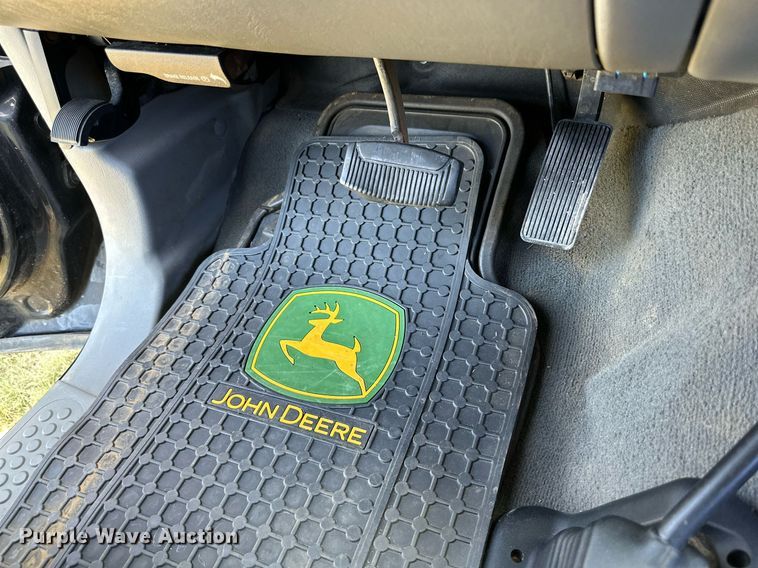 image for item DH8582 2005 Ford F550  Crew Cab flatbed truck