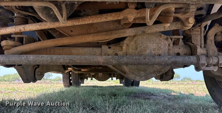 image for item DH8582 2005 Ford F550  Crew Cab flatbed truck