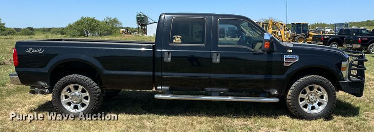 image for item DH8583 2008 Ford F350 Super Duty  Crew Cab pickup truck