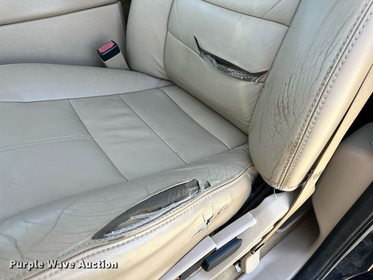 image for item DH8583 2008 Ford F350 Super Duty  Crew Cab pickup truck