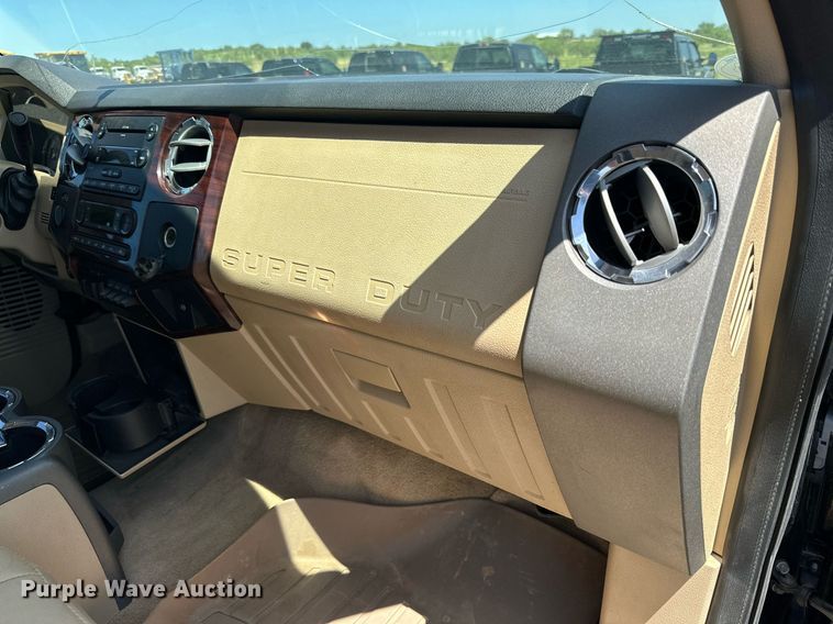 image for item DH8583 2008 Ford F350 Super Duty  Crew Cab pickup truck