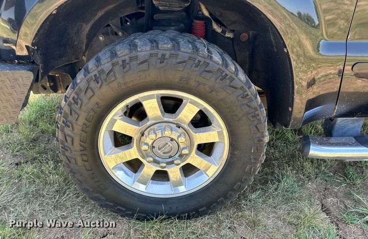 image for item DH8583 2008 Ford F350 Super Duty  Crew Cab pickup truck