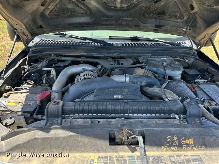 image for item DH8584 2005 Ford F350 Super Duty  Crew Cab pickup truck