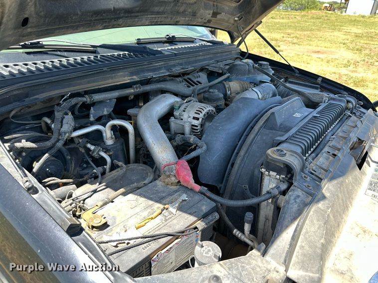 image for item DH8584 2005 Ford F350 Super Duty  Crew Cab pickup truck