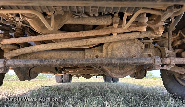 image for item DH8584 2005 Ford F350 Super Duty  Crew Cab pickup truck