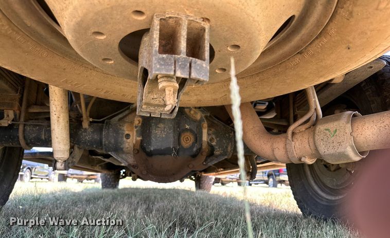 image for item DH8584 2005 Ford F350 Super Duty  Crew Cab pickup truck