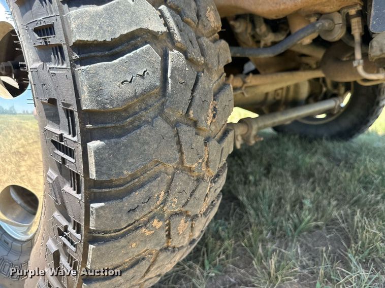 image for item DH8584 2005 Ford F350 Super Duty  Crew Cab pickup truck