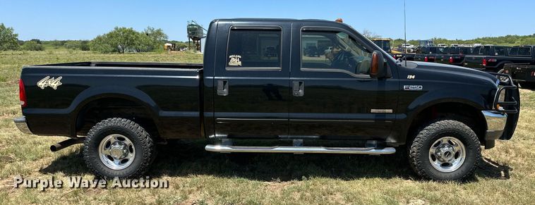 image for item DH8585 2003 Ford F250 Super Duty  Crew Cab pickup truck