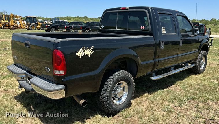 image for item DH8585 2003 Ford F250 Super Duty  Crew Cab pickup truck