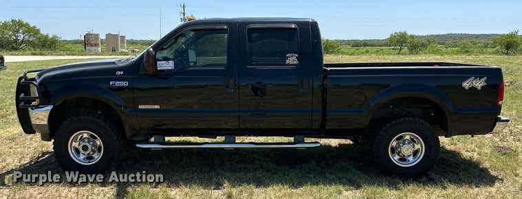 image for item DH8585 2003 Ford F250 Super Duty  Crew Cab pickup truck