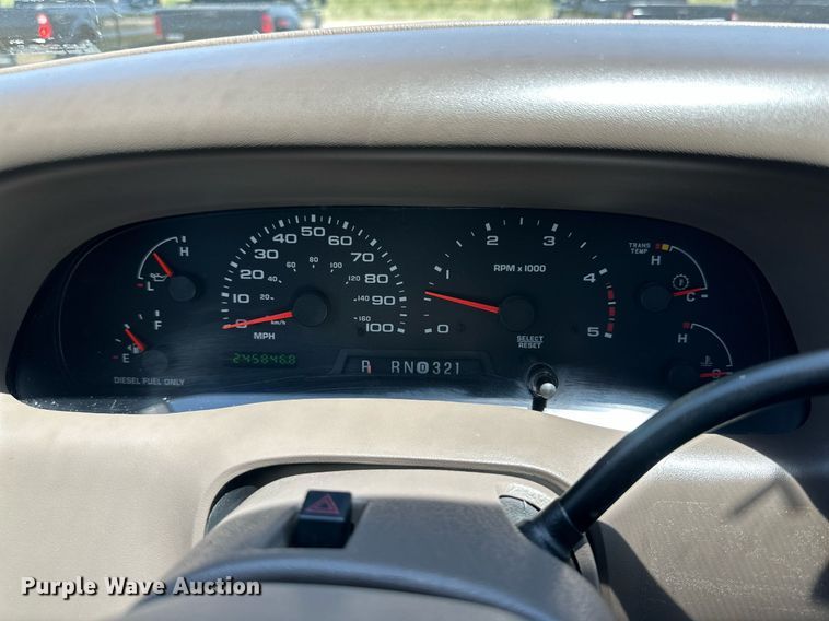 image for item DH8585 2003 Ford F250 Super Duty  Crew Cab pickup truck