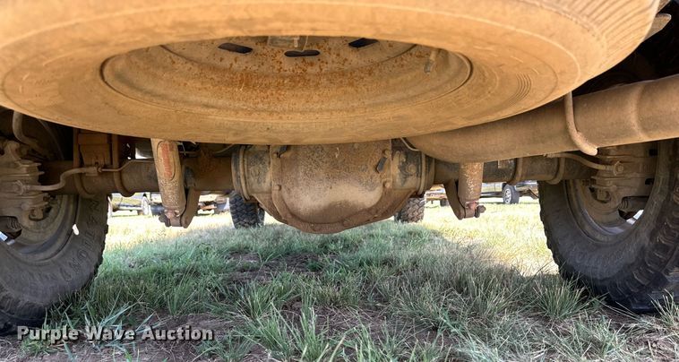 image for item DH8585 2003 Ford F250 Super Duty  Crew Cab pickup truck