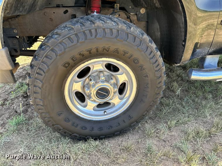 image for item DH8585 2003 Ford F250 Super Duty  Crew Cab pickup truck