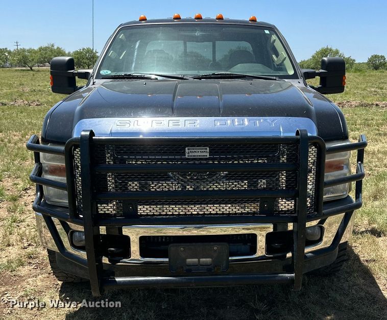 image for item DH8586 2008 Ford  F350 Super Duty  Crew Cab pickup truck