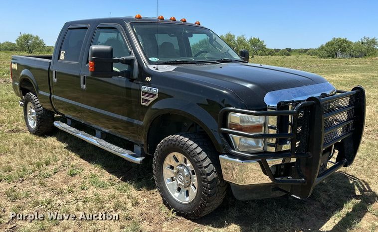 image for item DH8586 2008 Ford  F350 Super Duty  Crew Cab pickup truck